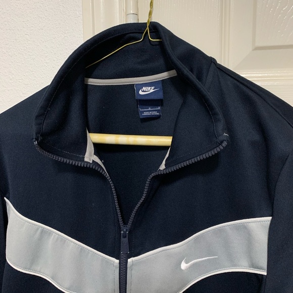 Nike Men’s jacket. Size large excellent condition - Picture 3 of 9